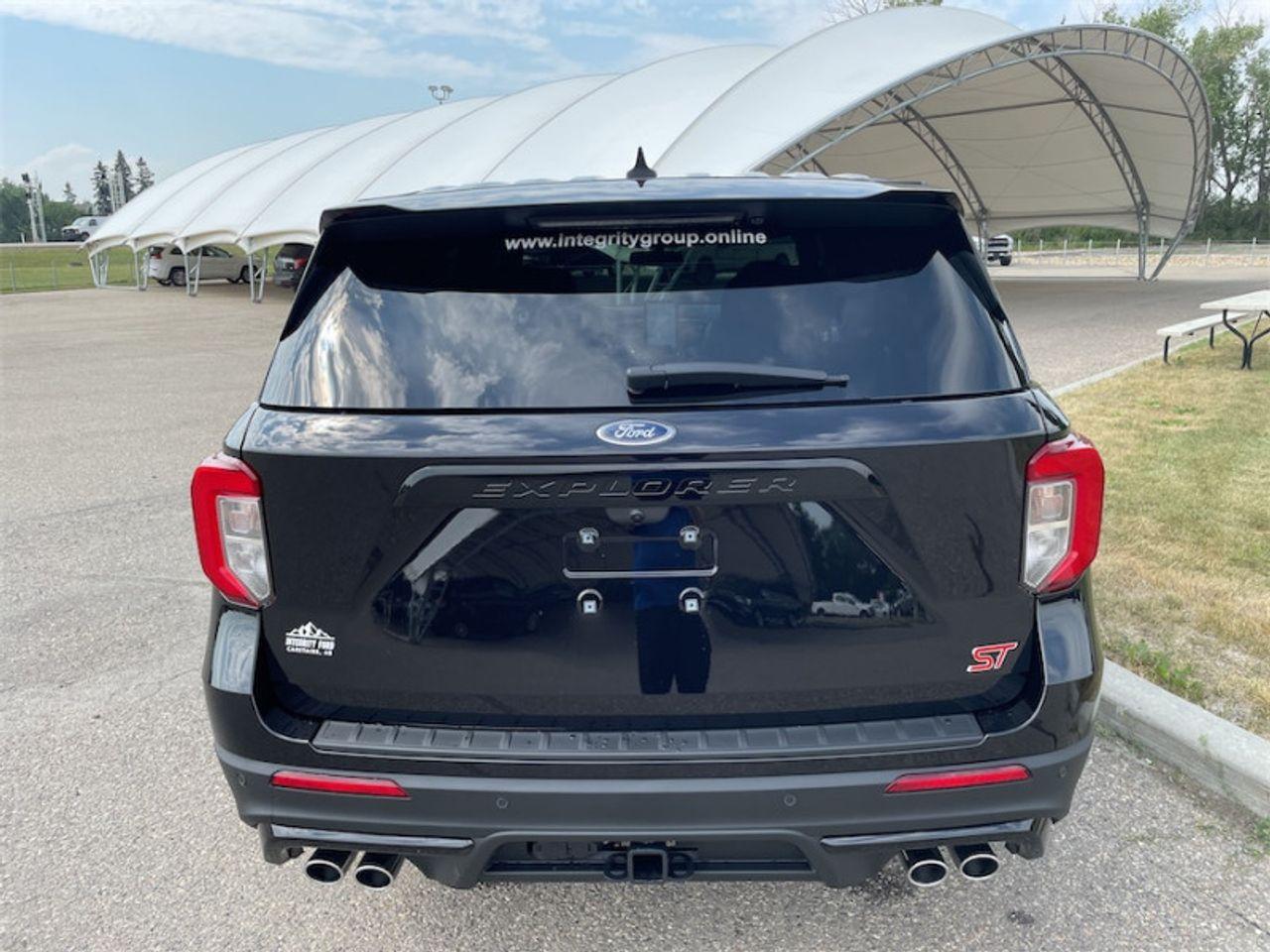 2021 Ford Explorer ST-4