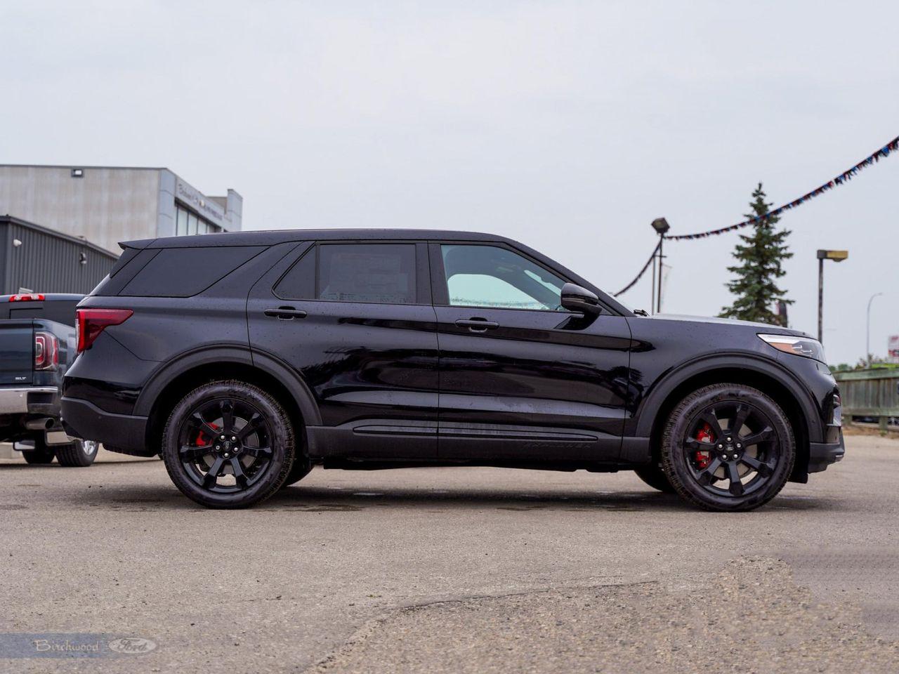 2021 Ford Explorer ST-2