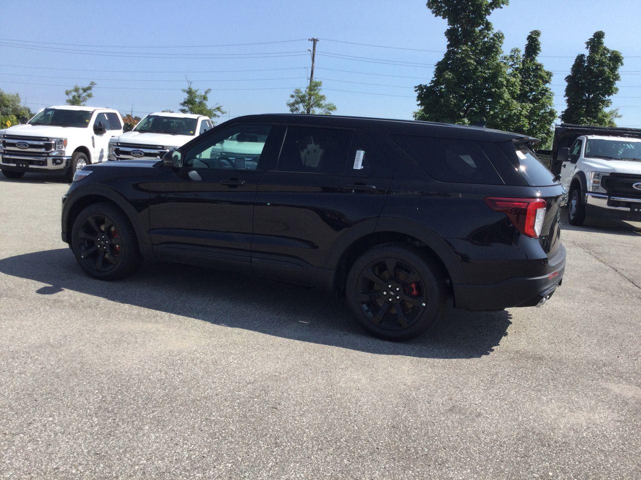 2021 Ford Explorer ST-4