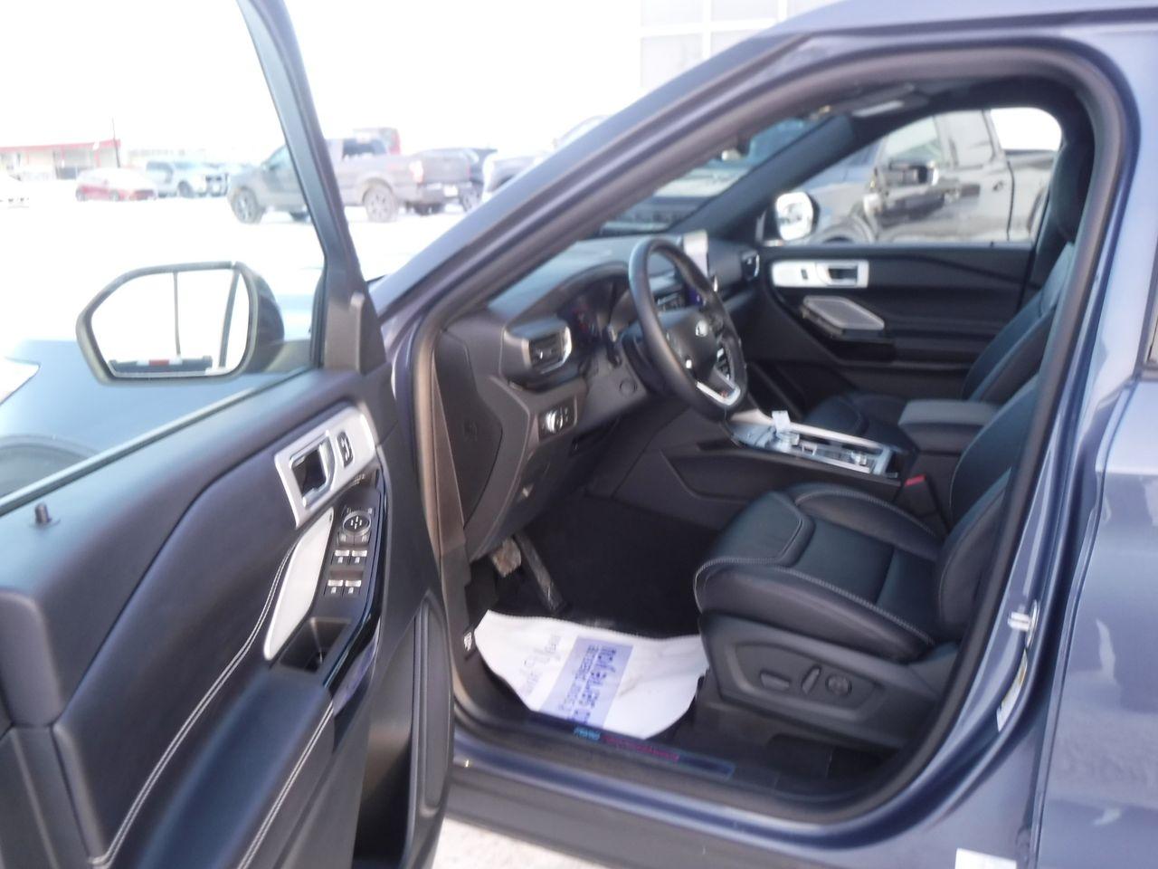 2021 Ford Explorer ST-4