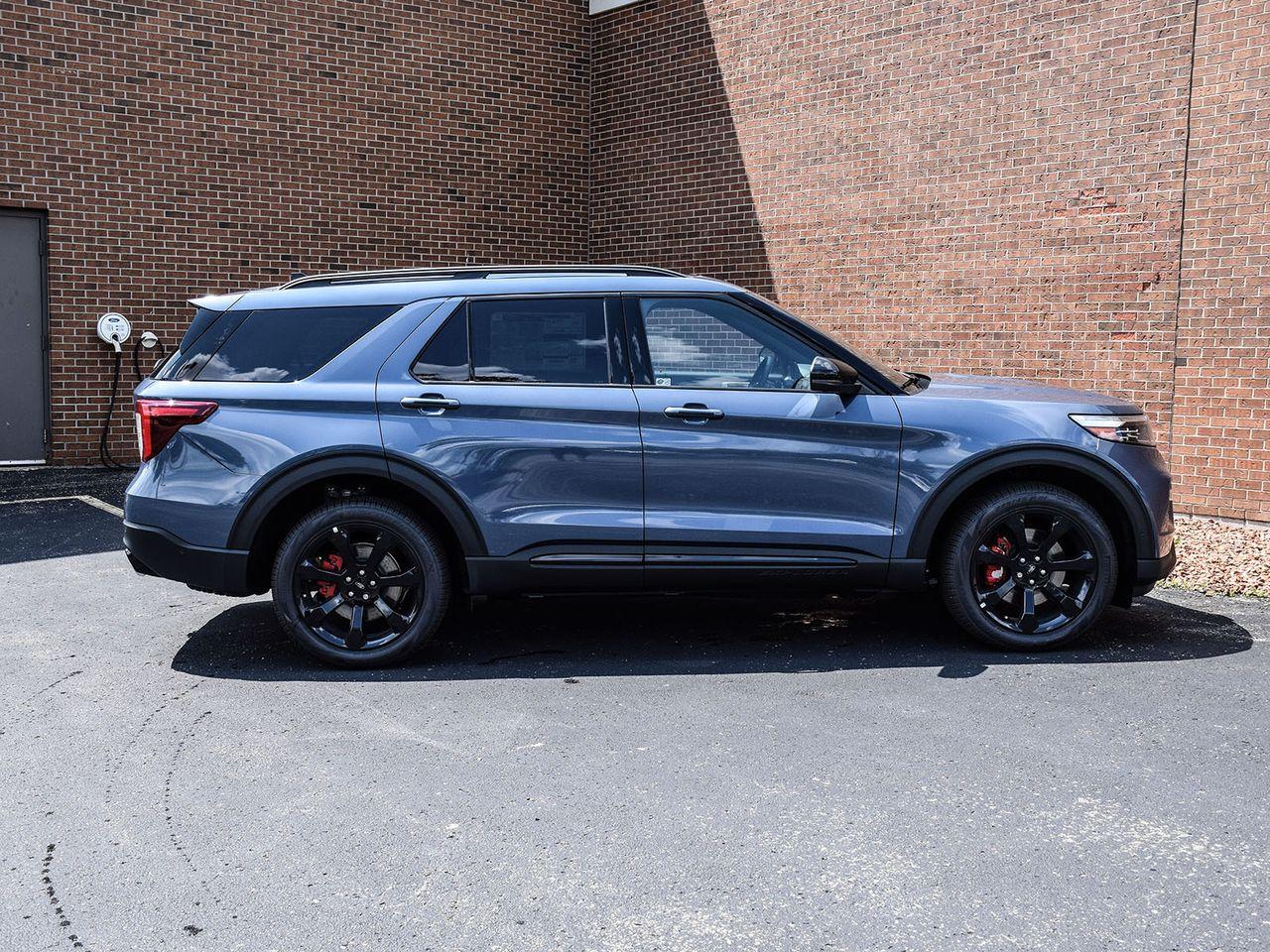 2021 Ford Explorer ST-4