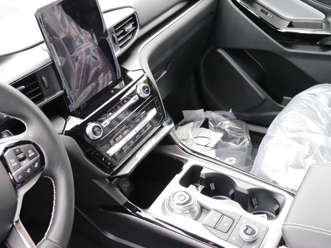 2021 Ford Explorer ST-3