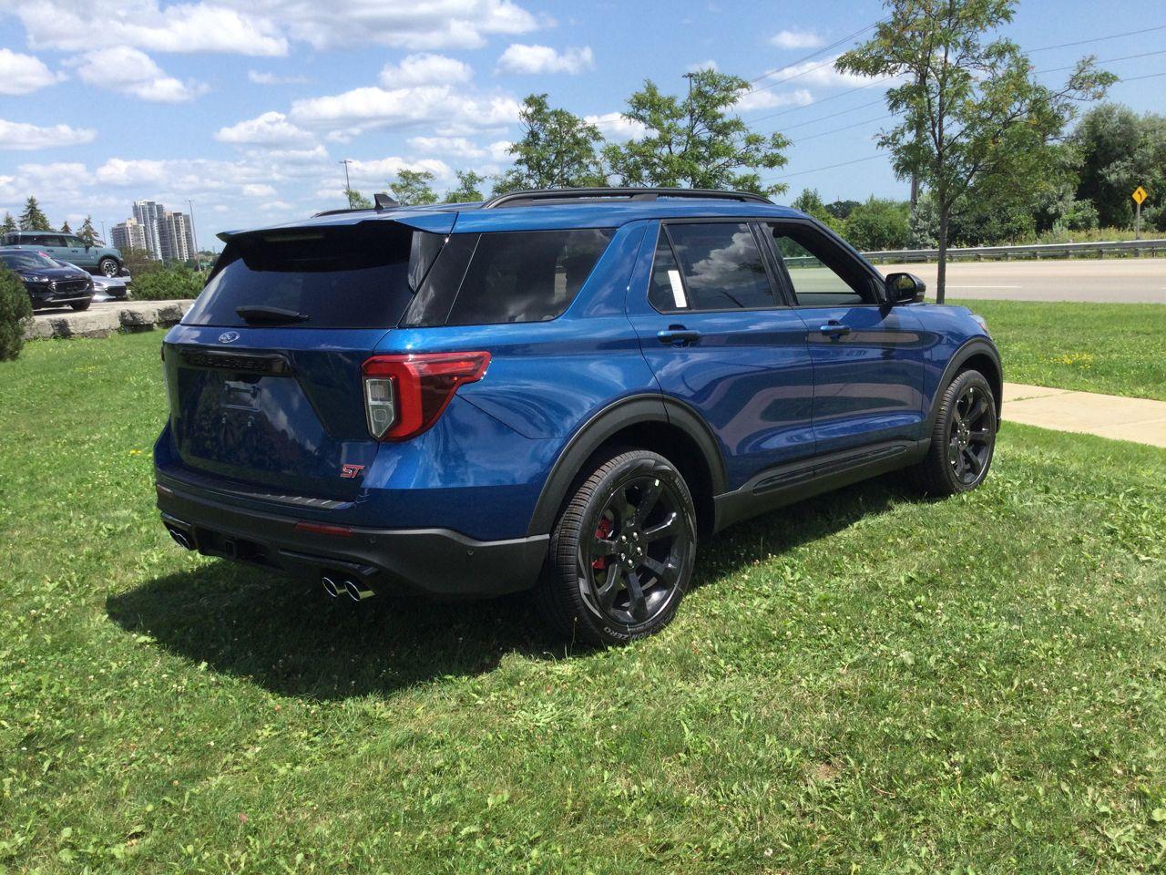 2021 Ford Explorer ST-4