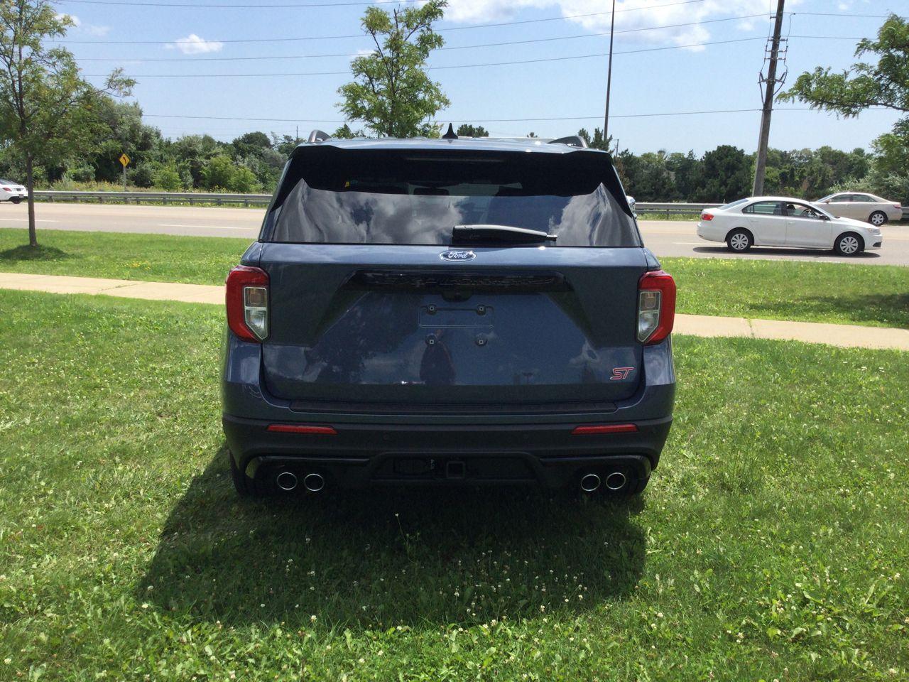 2021 Ford Explorer ST-1