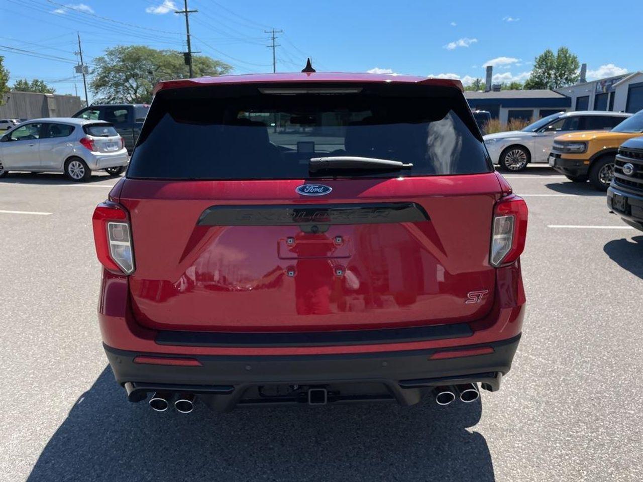 2021 Ford Explorer ST-2