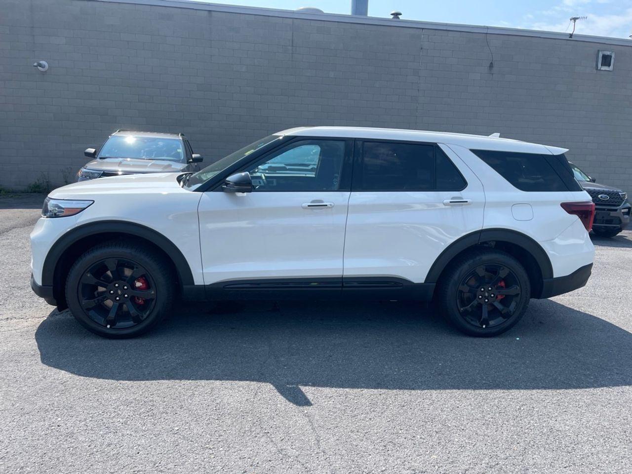 2021 Ford Explorer ST-1