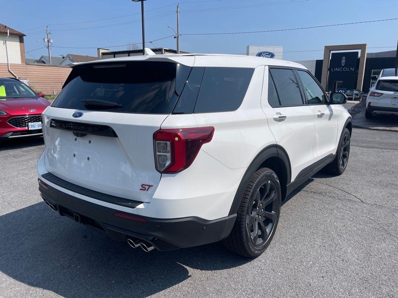 2021 Ford Explorer ST-4