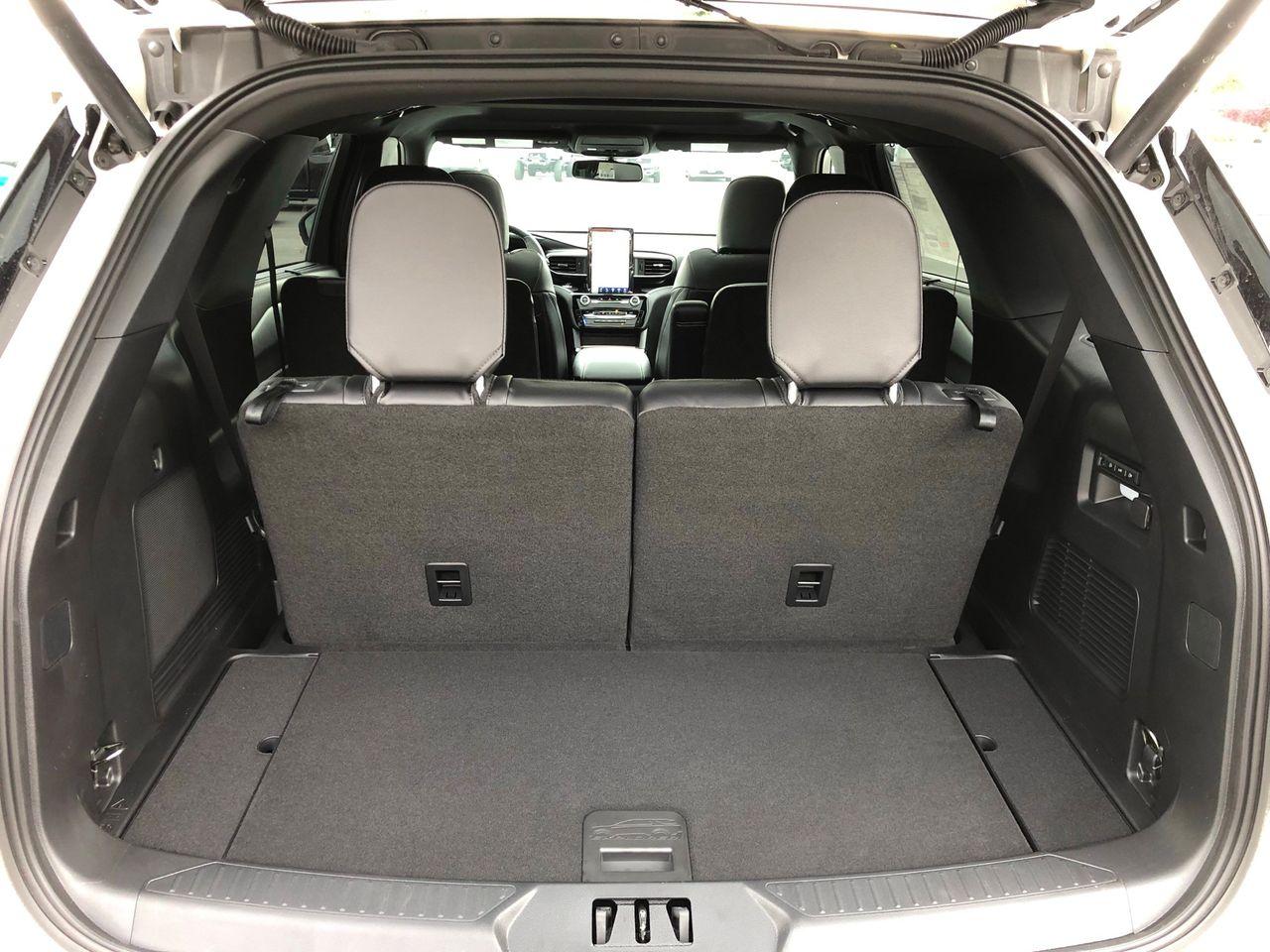 2021 Ford Explorer ST-4