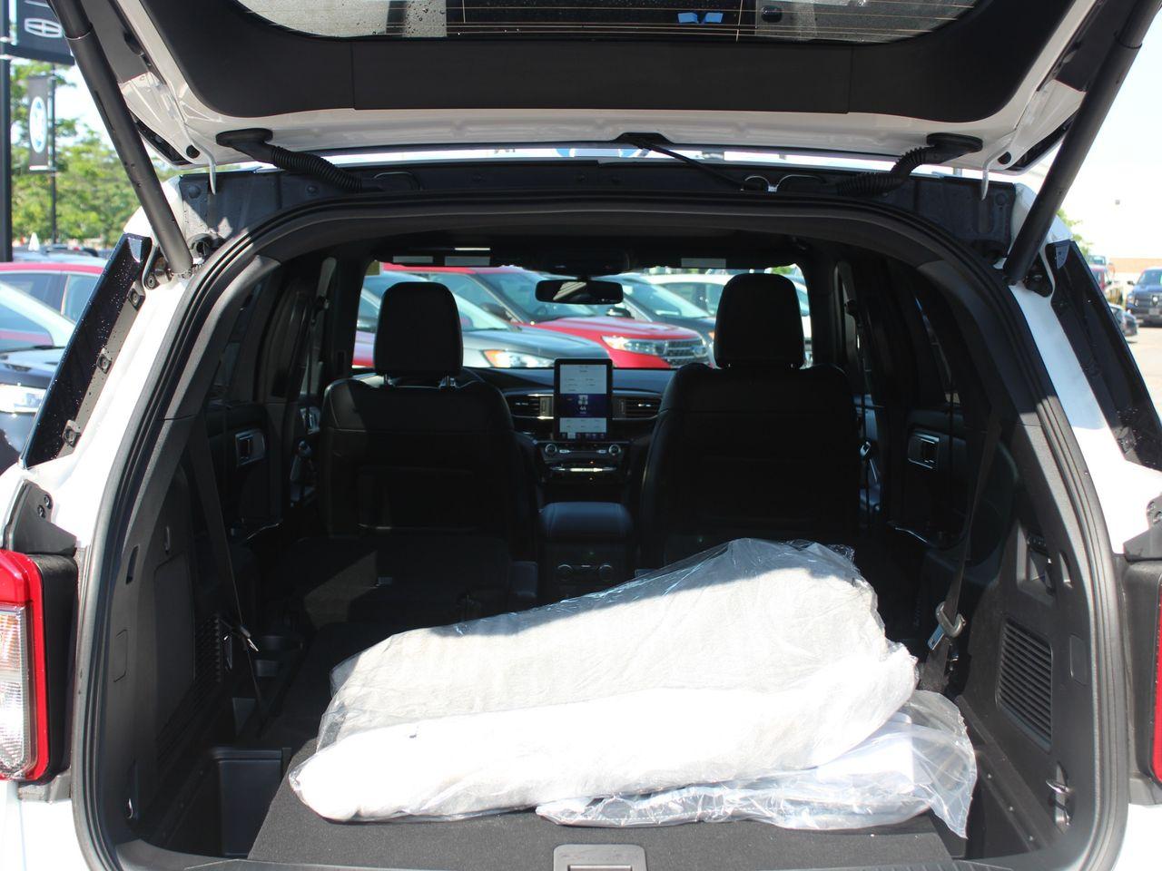 2021 Ford Explorer ST-4
