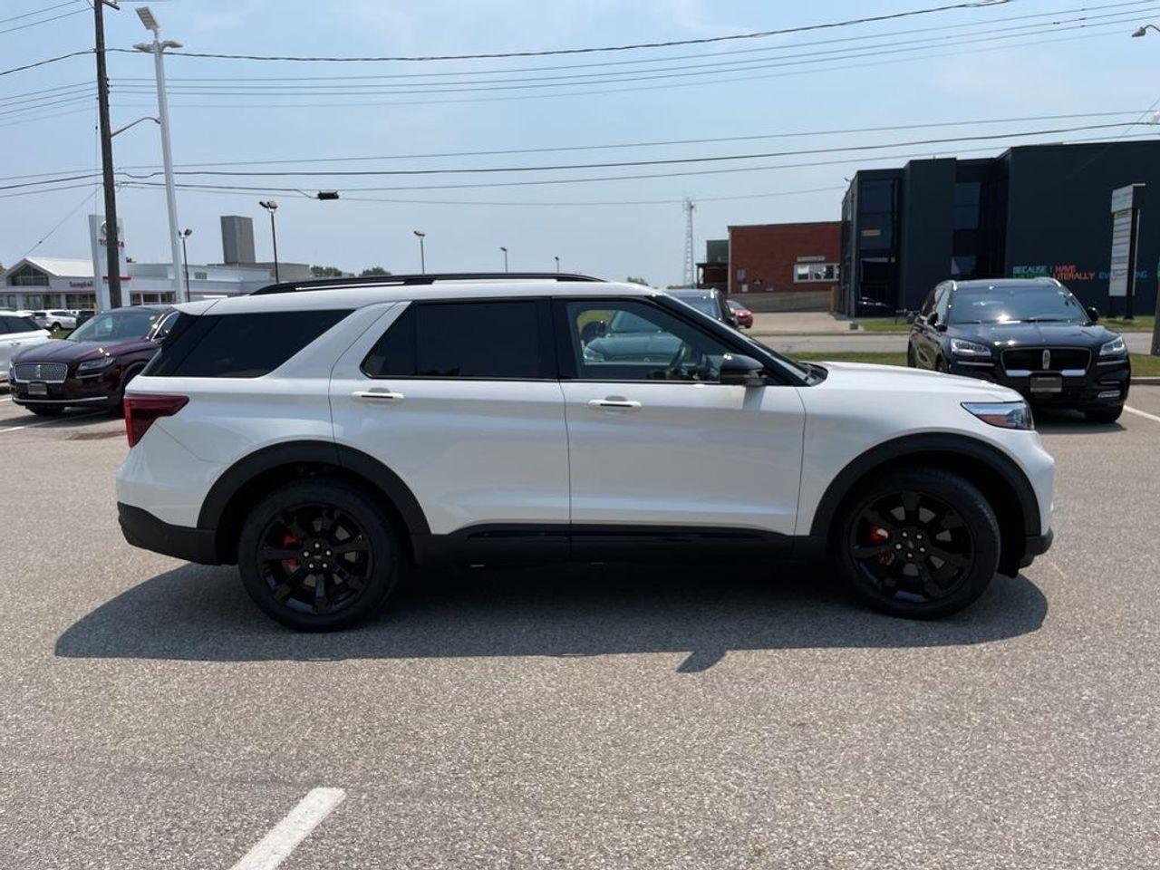 2021 Ford Explorer ST-4