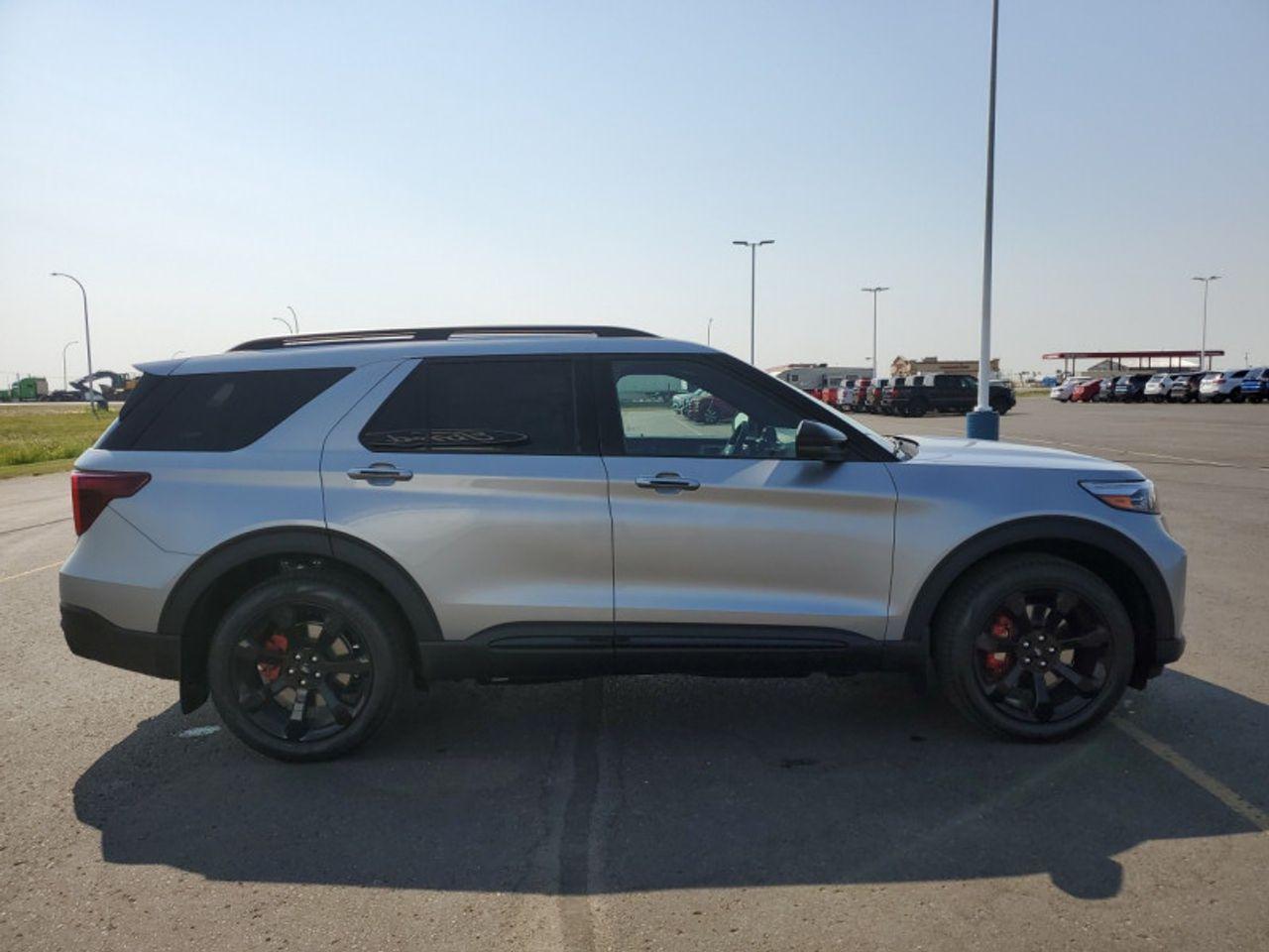 2021 Ford Explorer -3