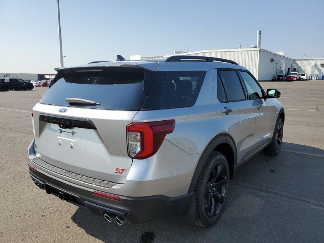 2021 Ford Explorer -4