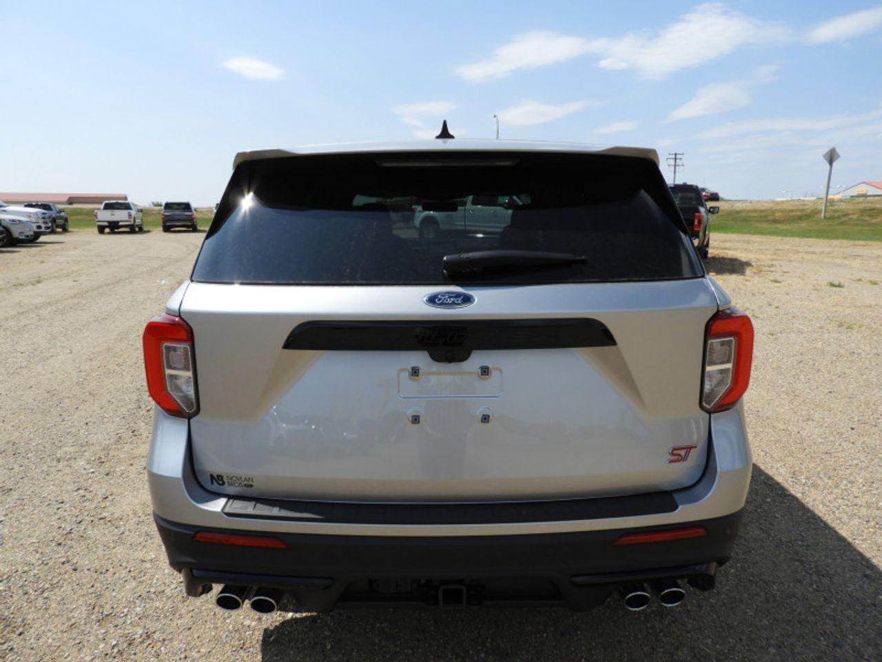 2021 Ford Explorer -4
