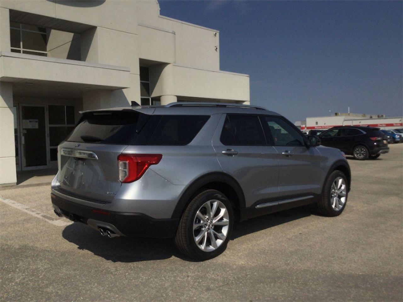 2021 Ford Explorer -4