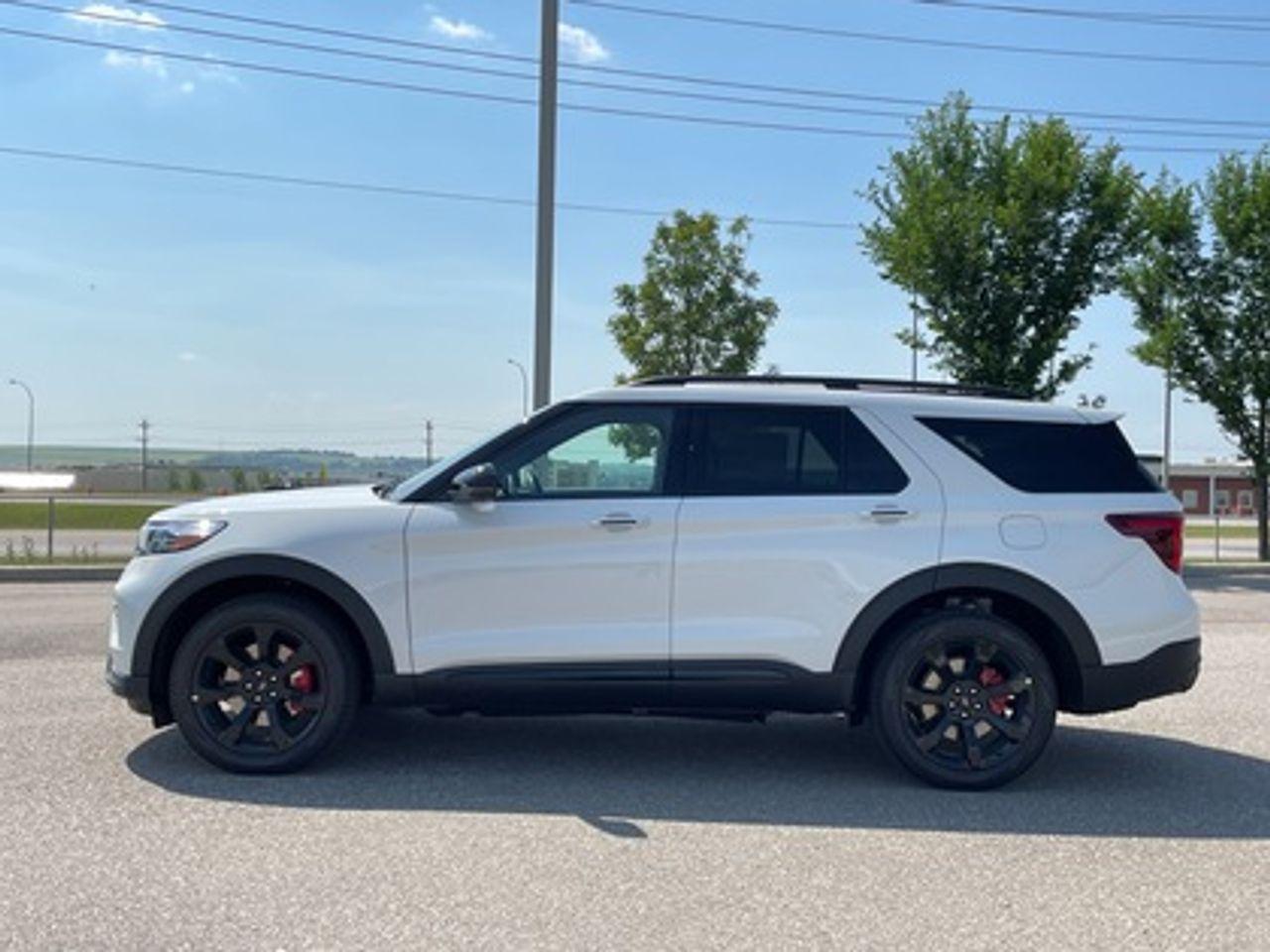 2021 Ford Explorer ST-2