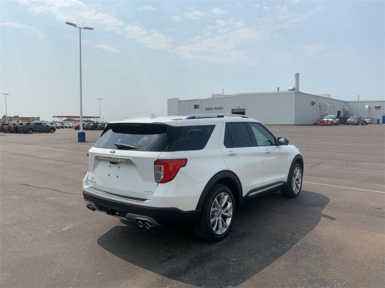 2021 Ford Explorer -4