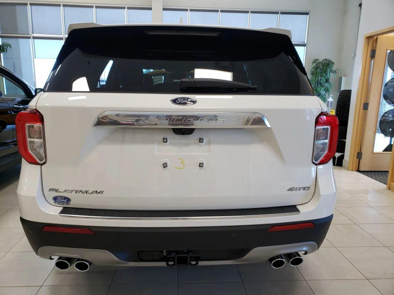 2021 Ford Explorer -4
