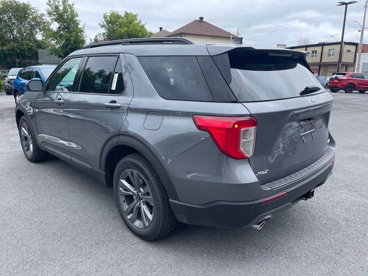 2021 Ford Explorer XLT-2
