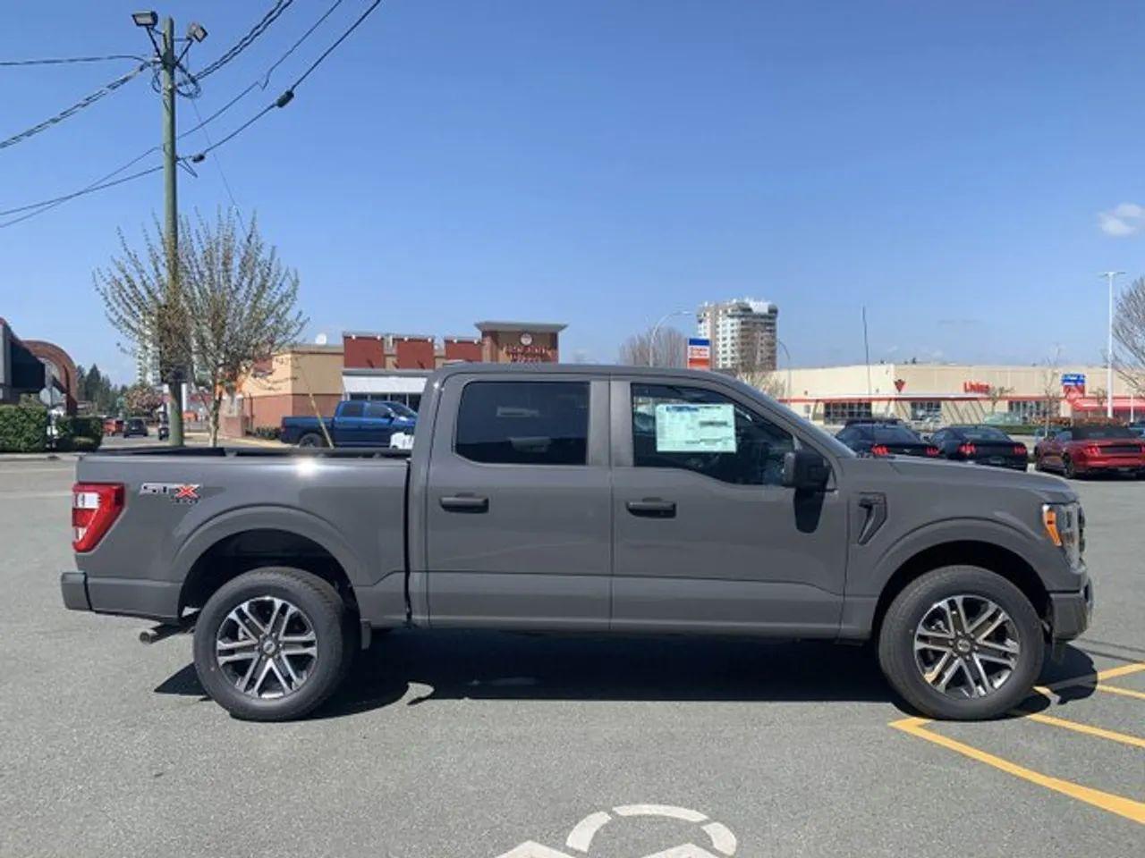 2021 Ford F-150 XL-3