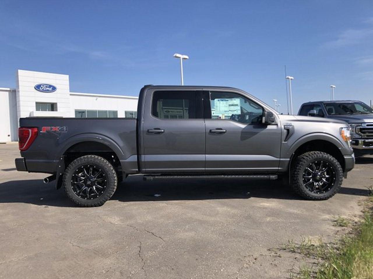 2021 Ford F-150 XLT-2