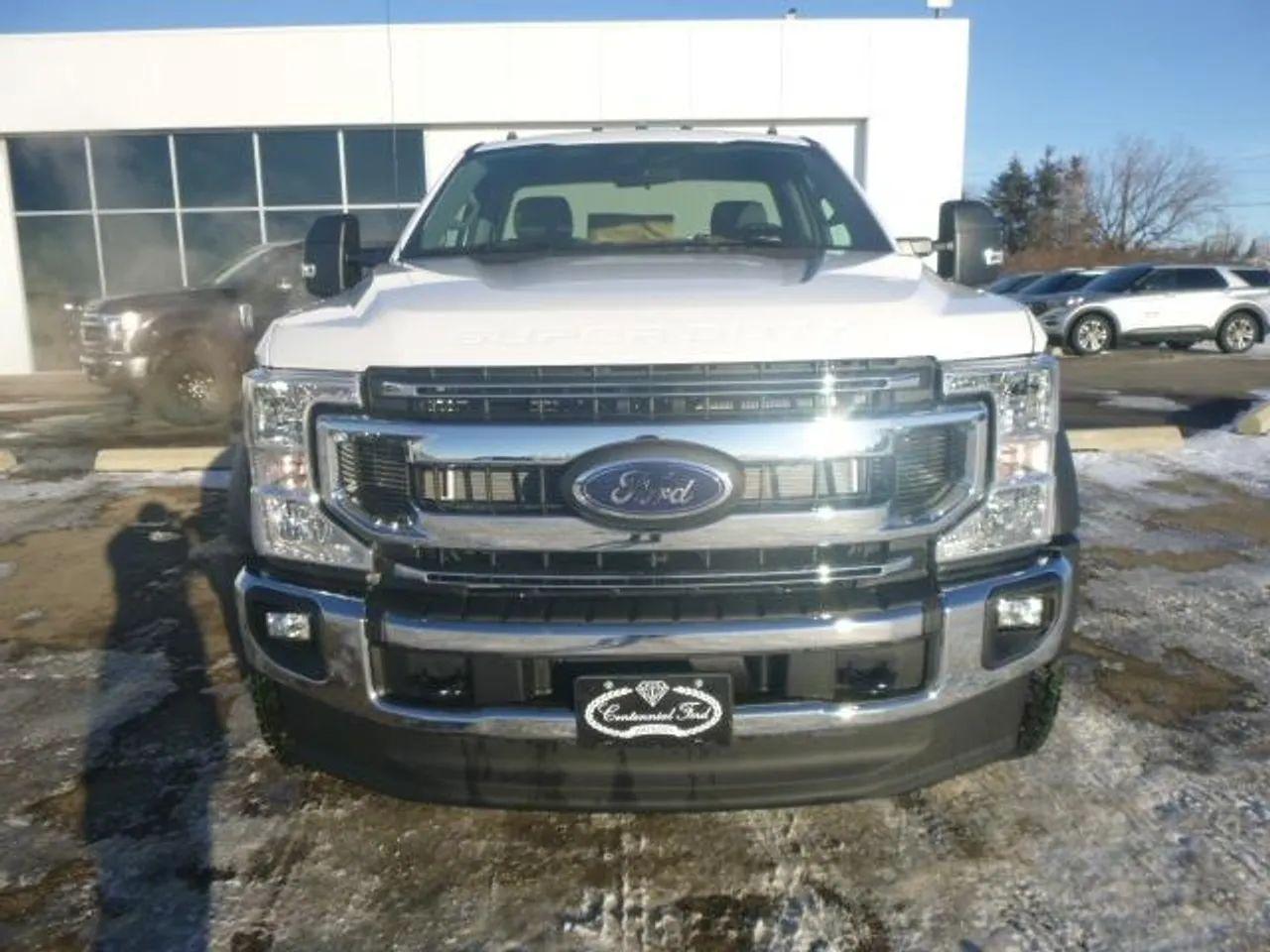 2021 Ford F-600 -1