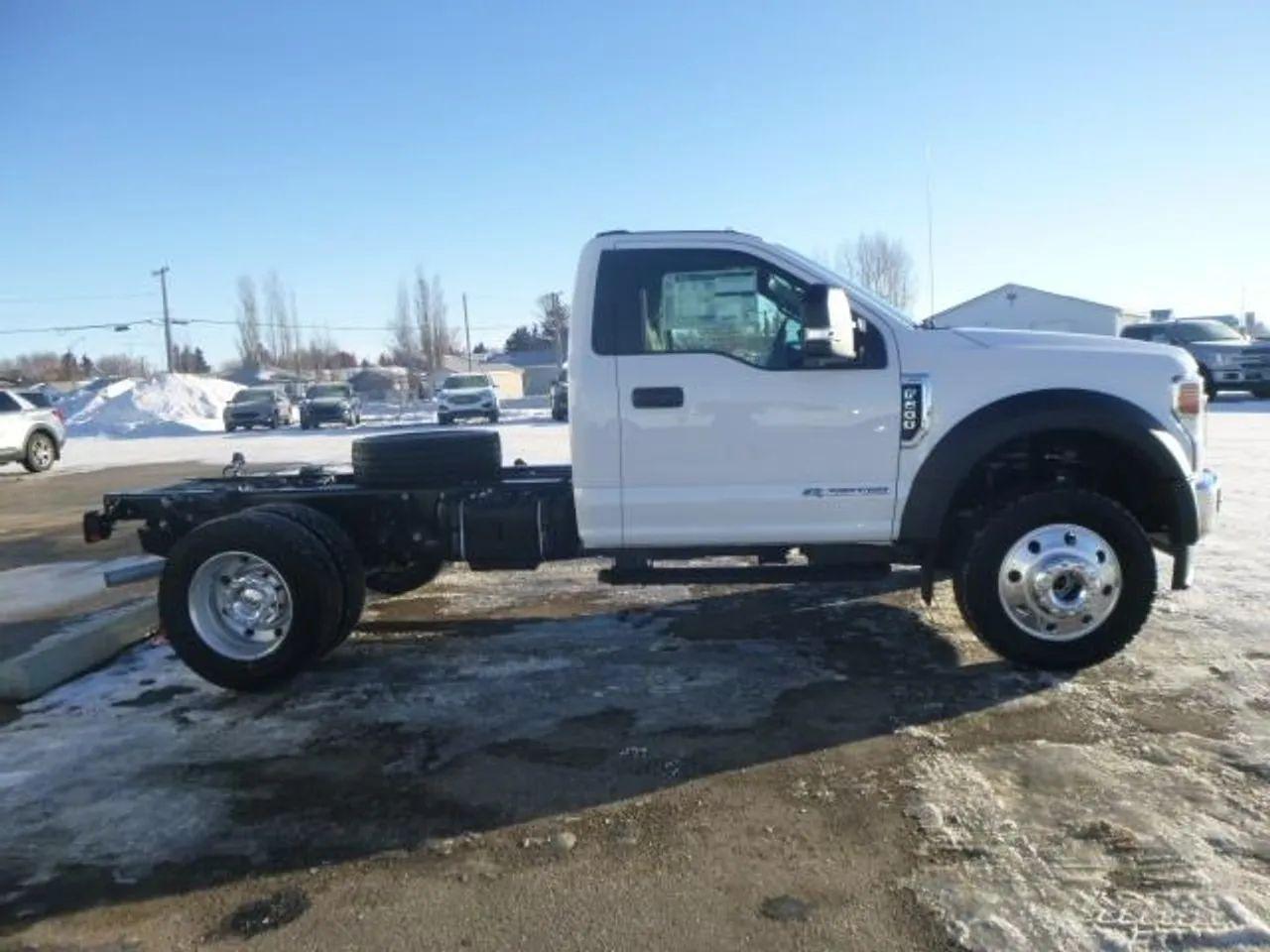 2021 Ford F-600 -3