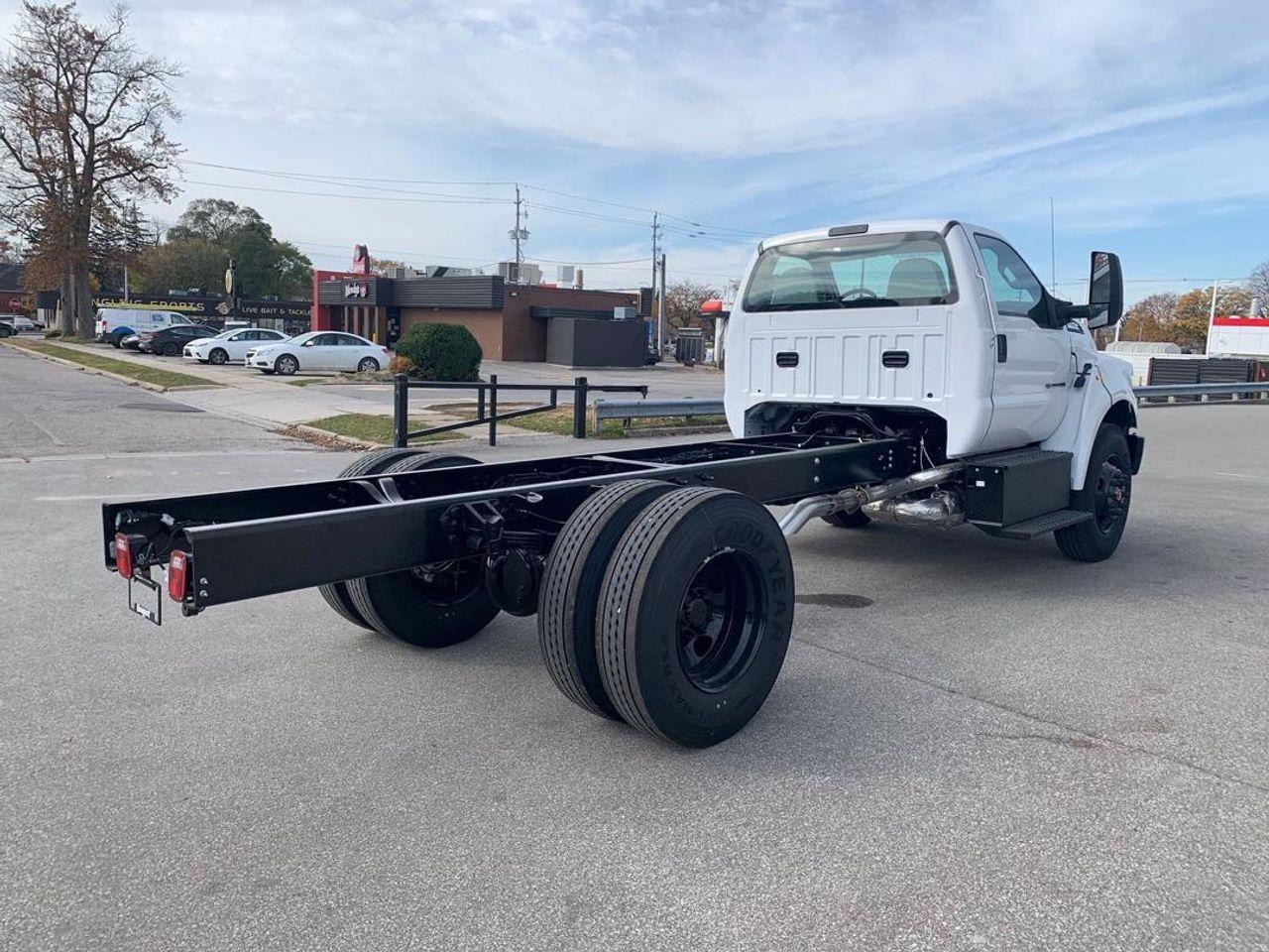 2021 Ford F-750 SEL-3