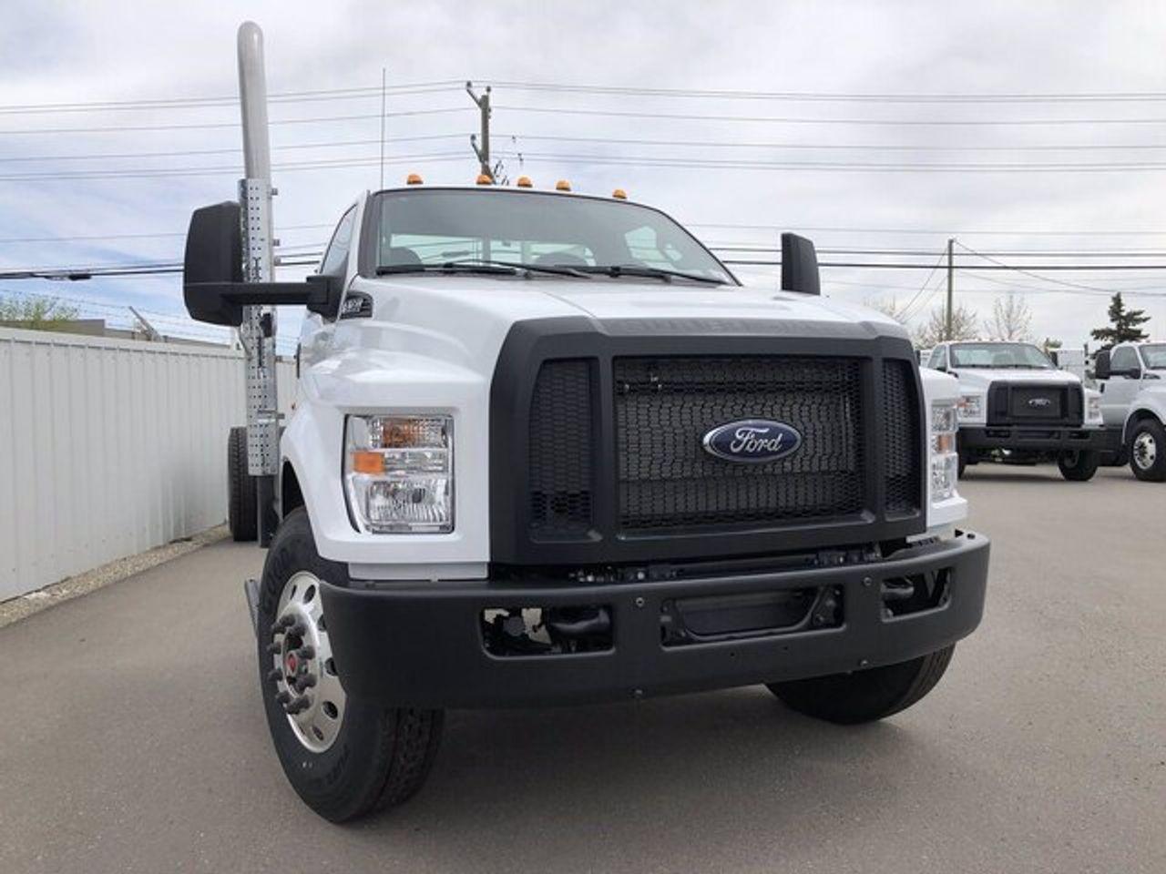 2021 Ford F-750 -4