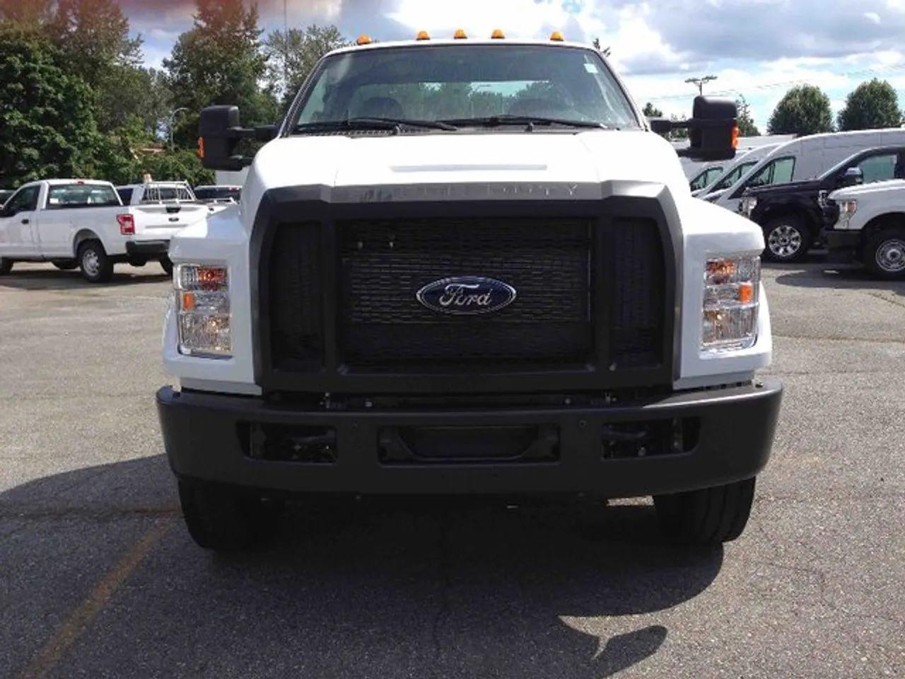 2021 Ford F-750 -1
