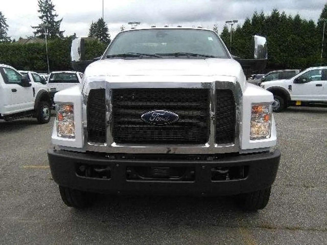 2021 Ford F-750 -1