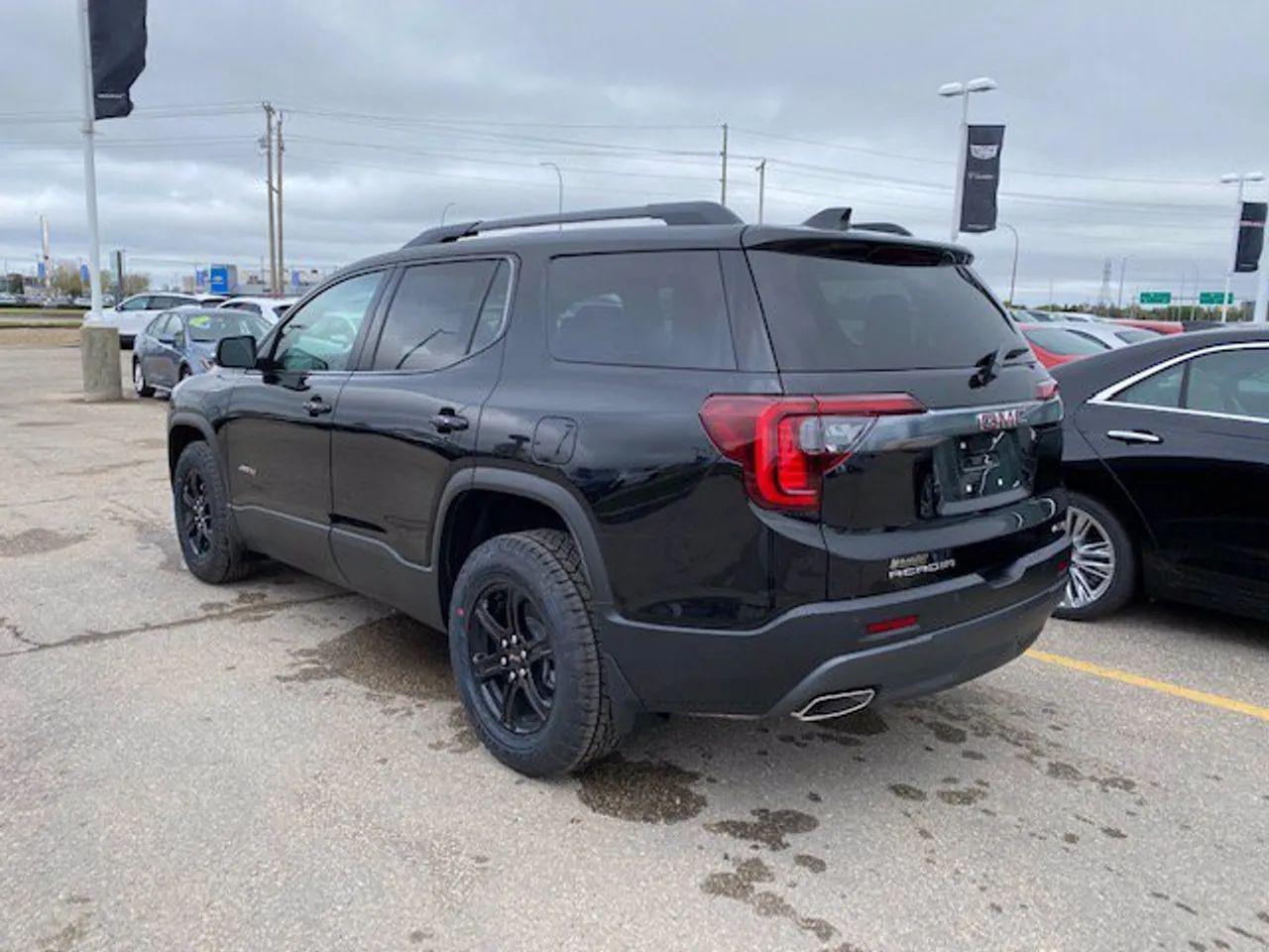 2021 GMC Acadia AT4-4