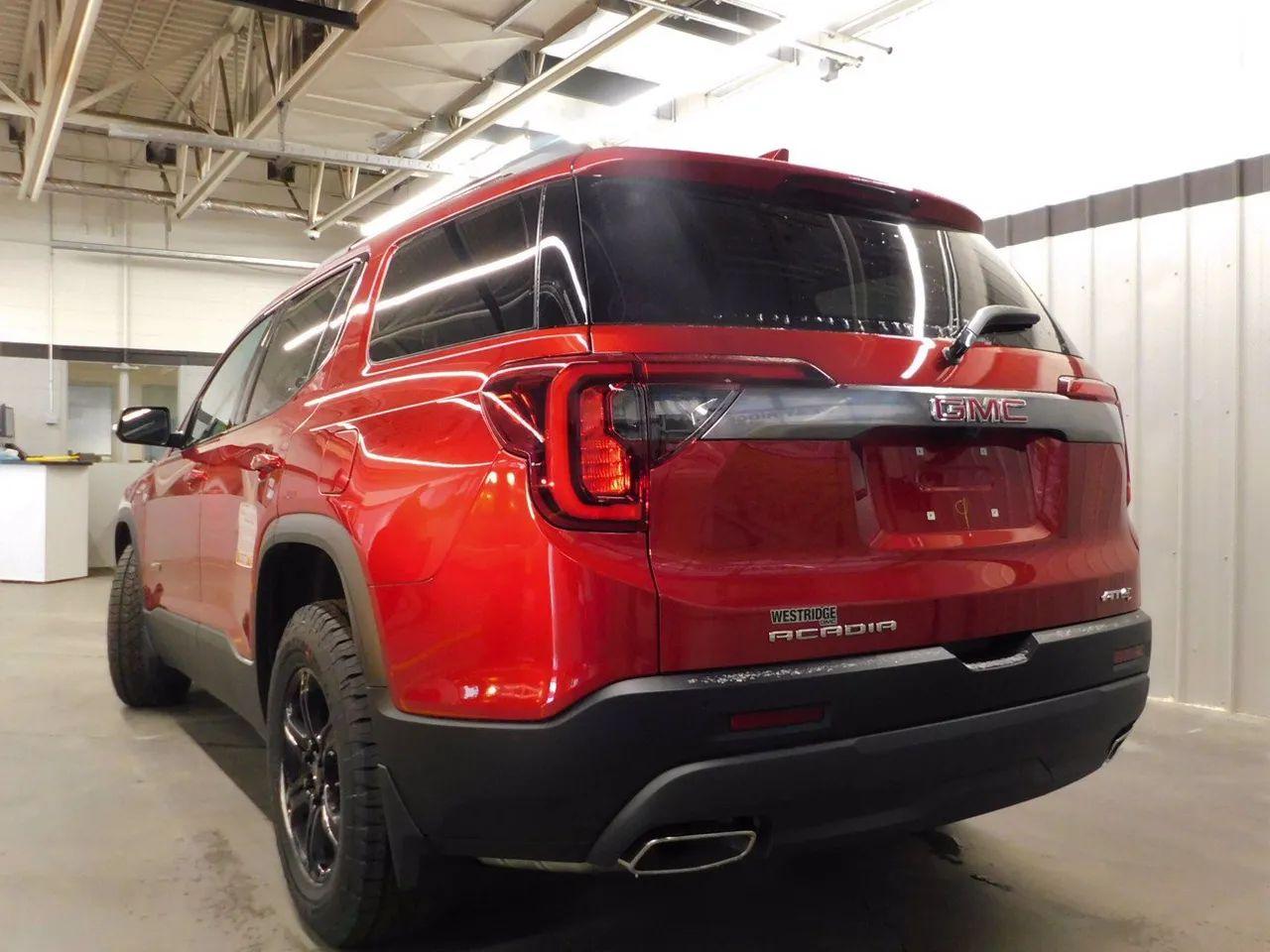 2021 GMC Acadia AT4-2