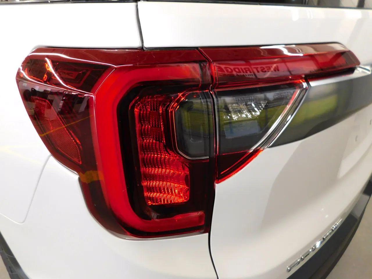 2021 GMC Acadia AT4-3