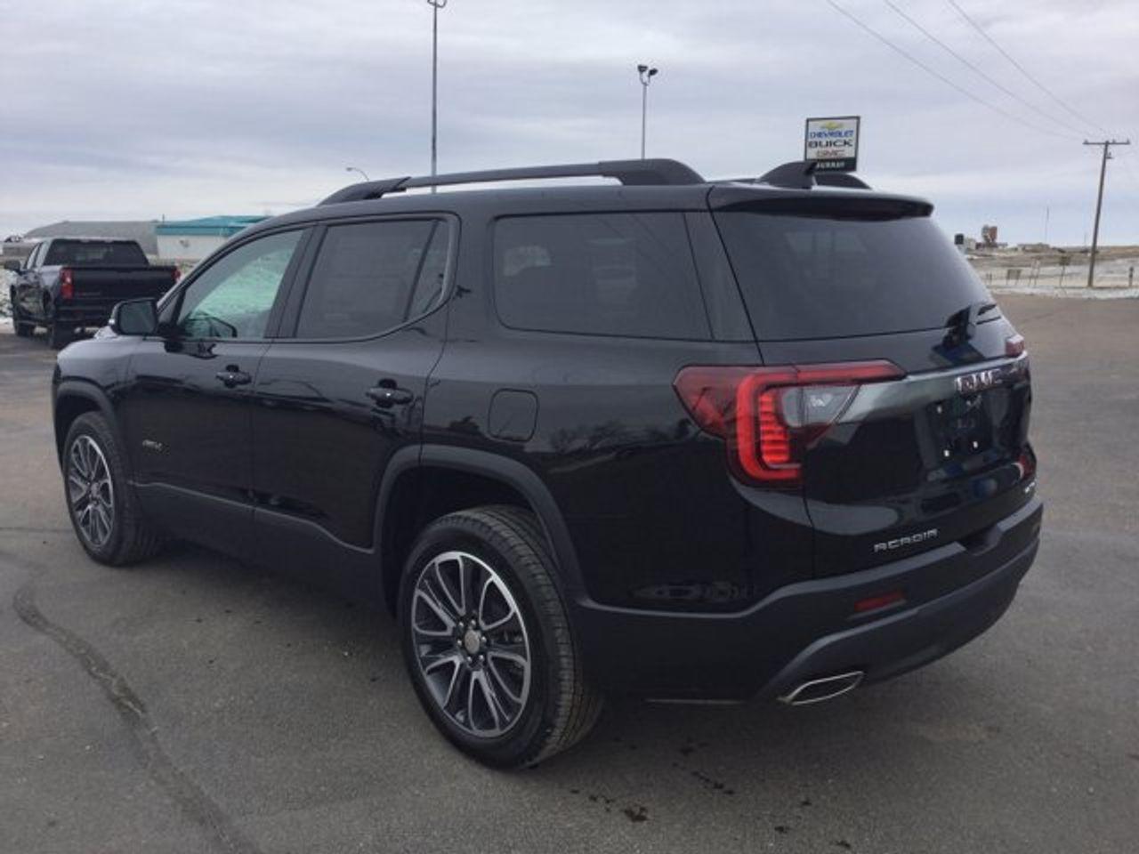 2021 GMC Acadia AT4-2