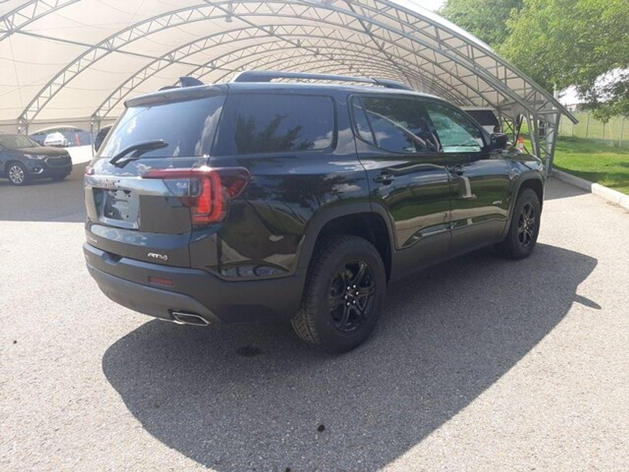 2021 GMC Acadia AT4-3