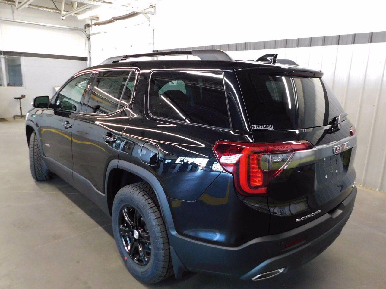 2021 GMC Acadia AT4-2