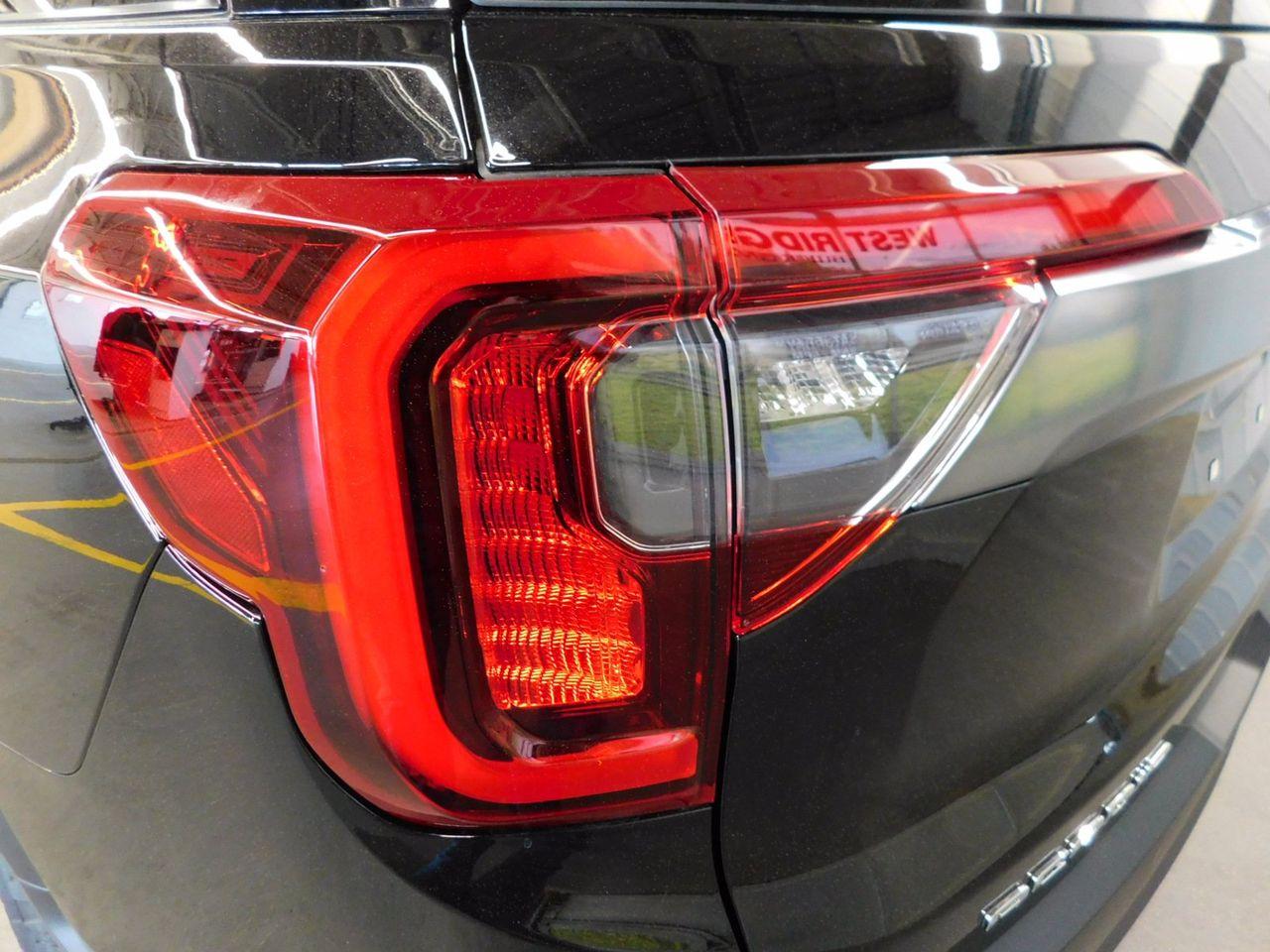 2021 GMC Acadia AT4-3