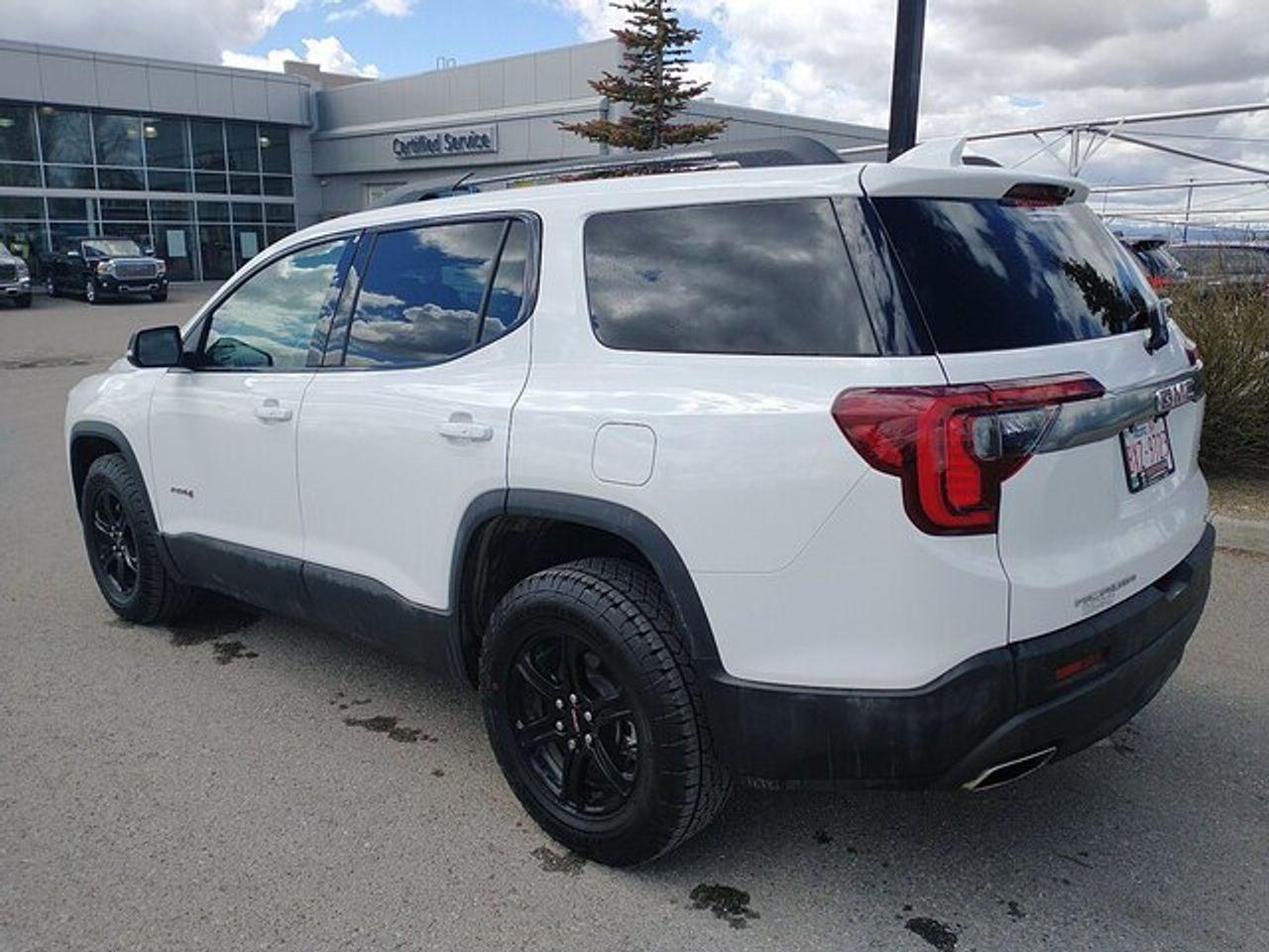2021 GMC Acadia AT4-2