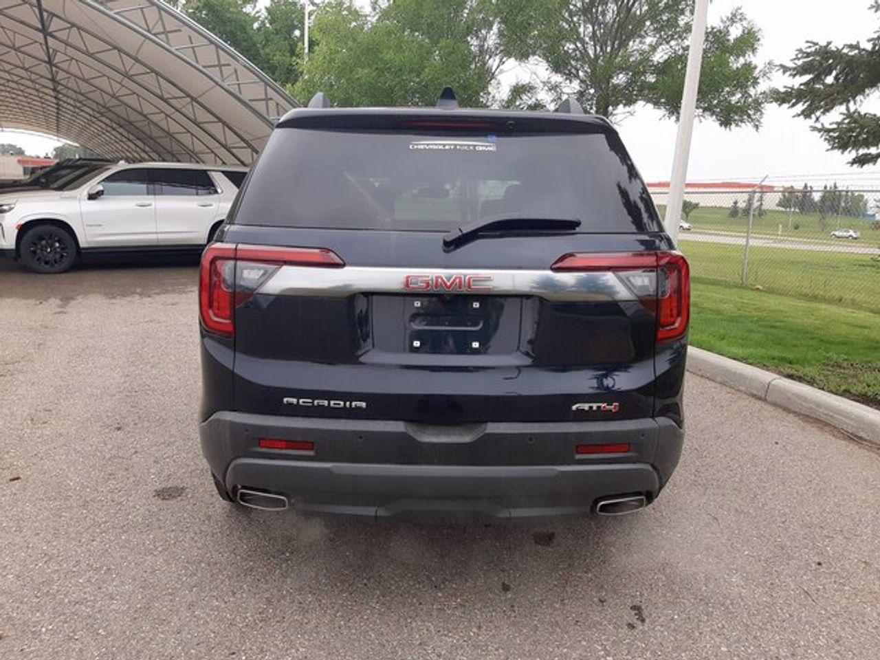 2021 GMC Acadia AT4-2
