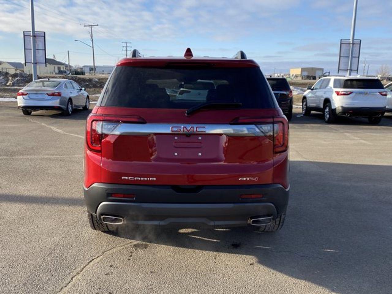2021 GMC Acadia AT4-3