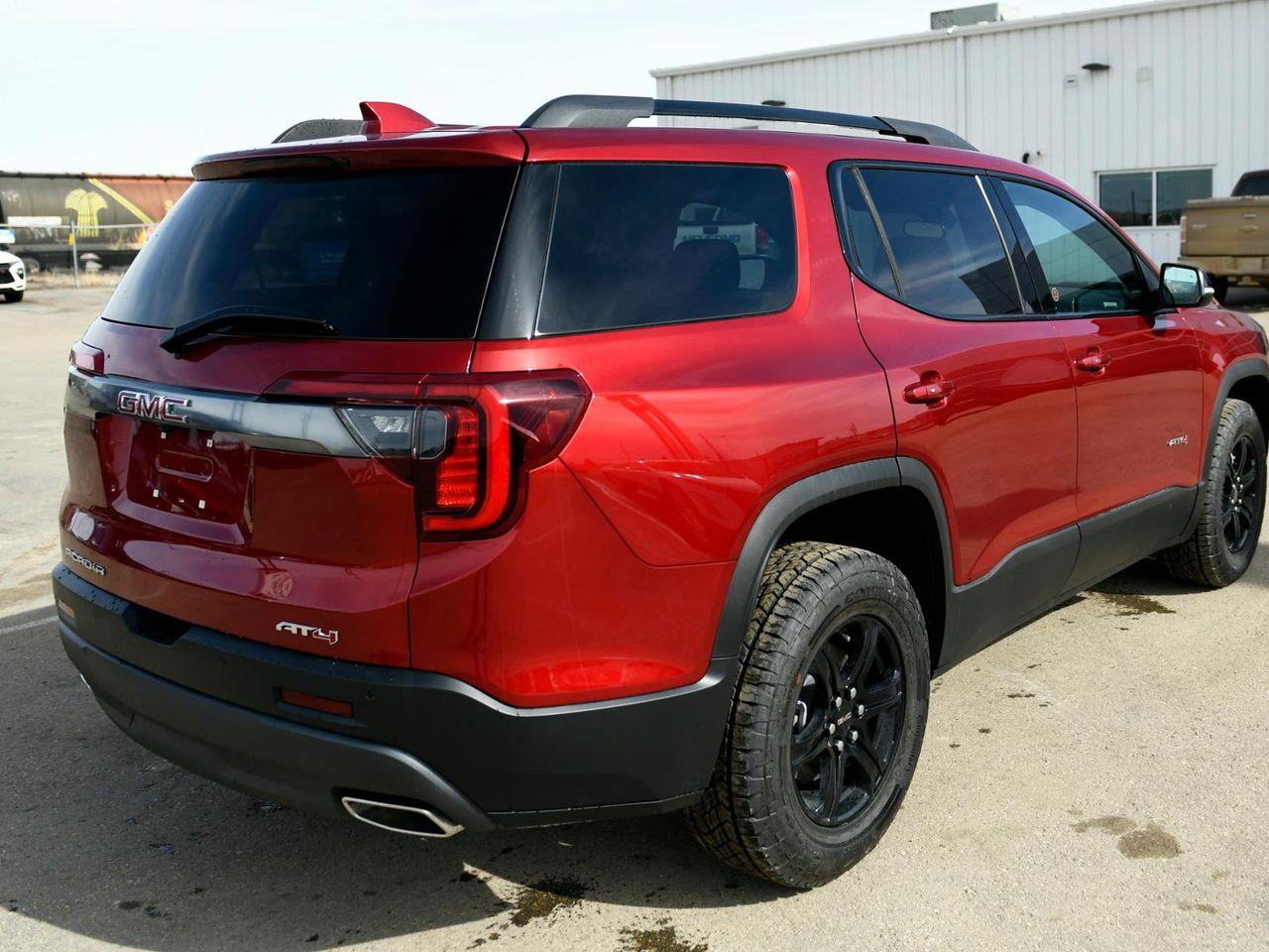 2021 GMC Acadia AT4-4