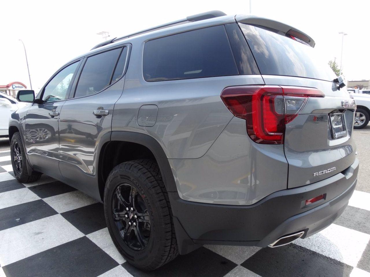 2021 GMC Acadia AT4-4
