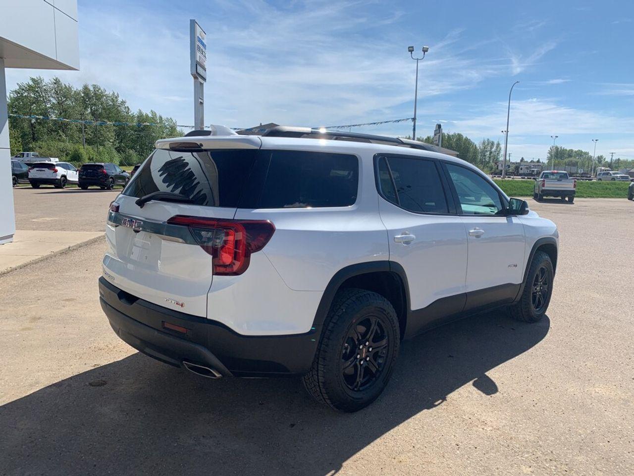 2021 GMC Acadia AT4-4