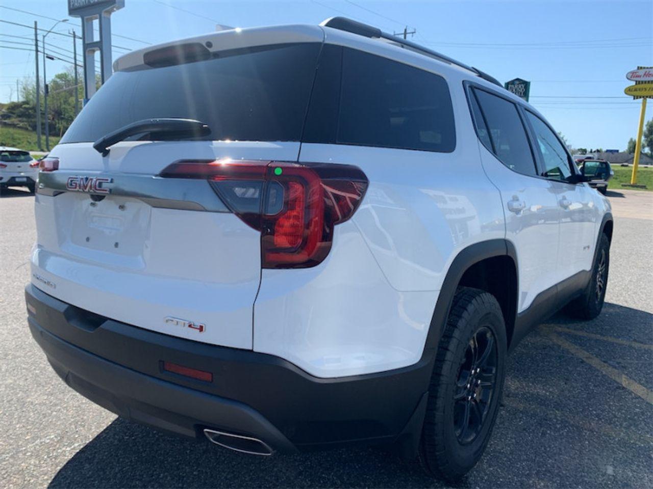 2021 GMC Acadia AT4-4