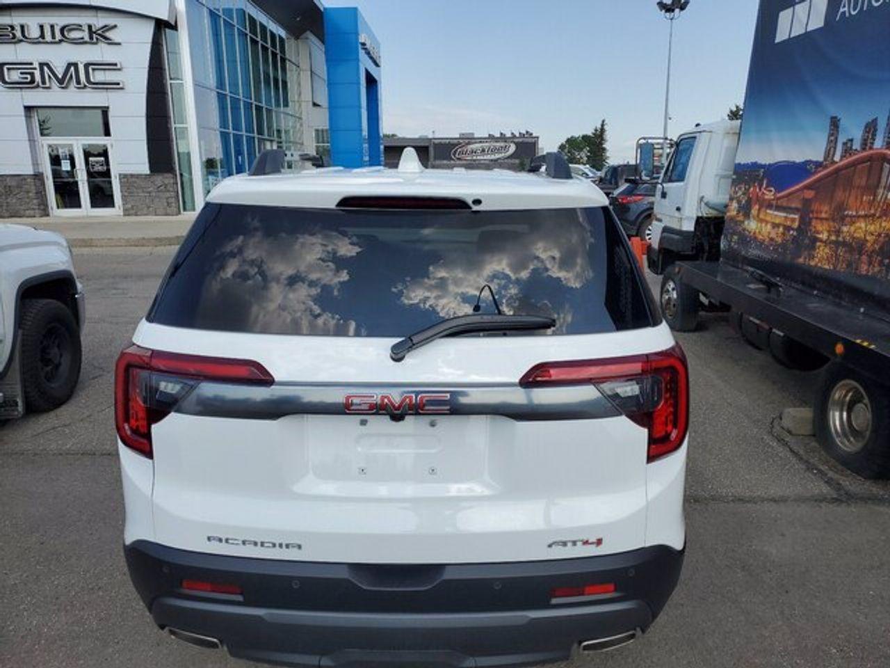 2021 GMC Acadia AT4-2