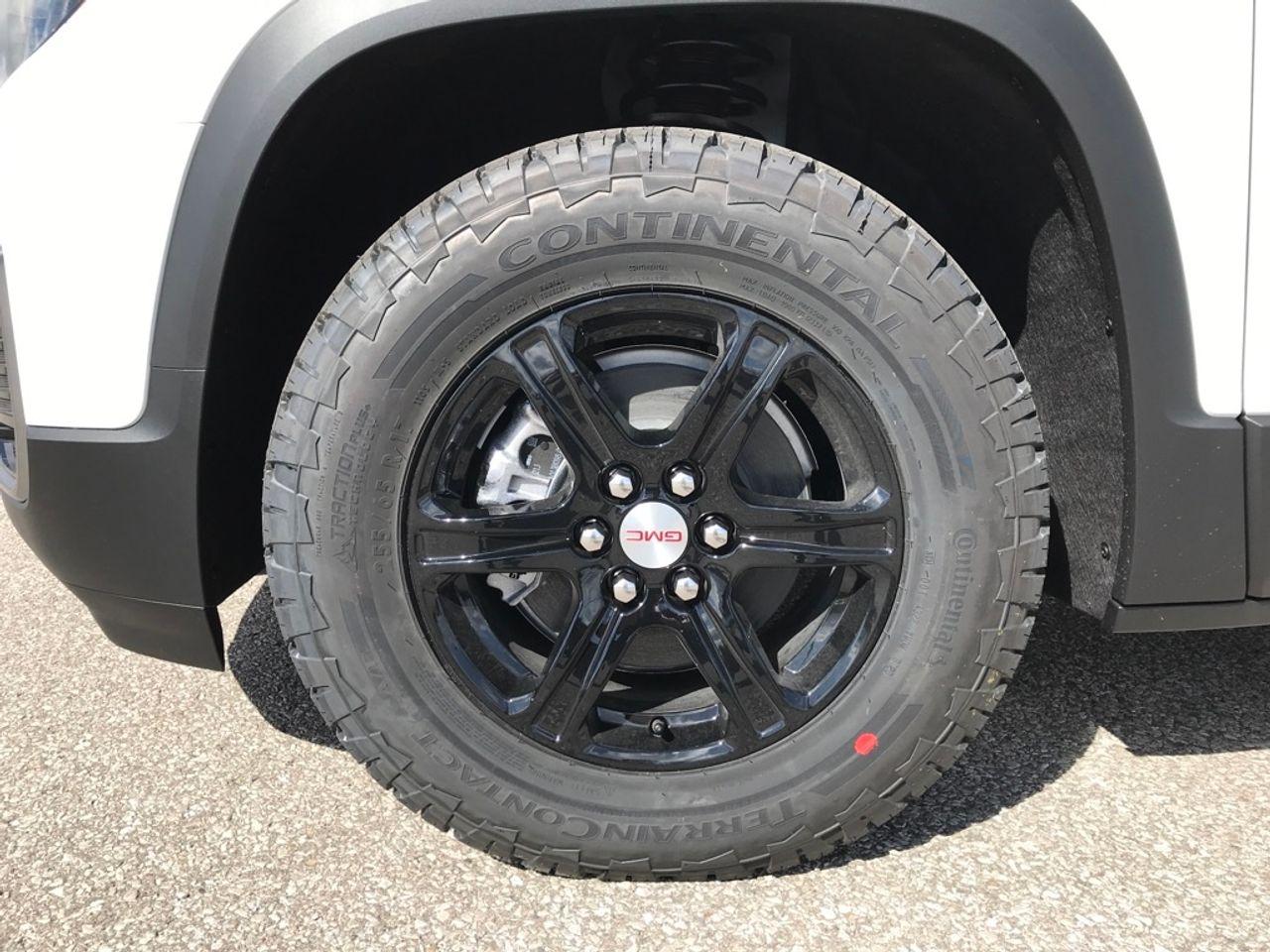 2021 GMC Acadia AT4-2