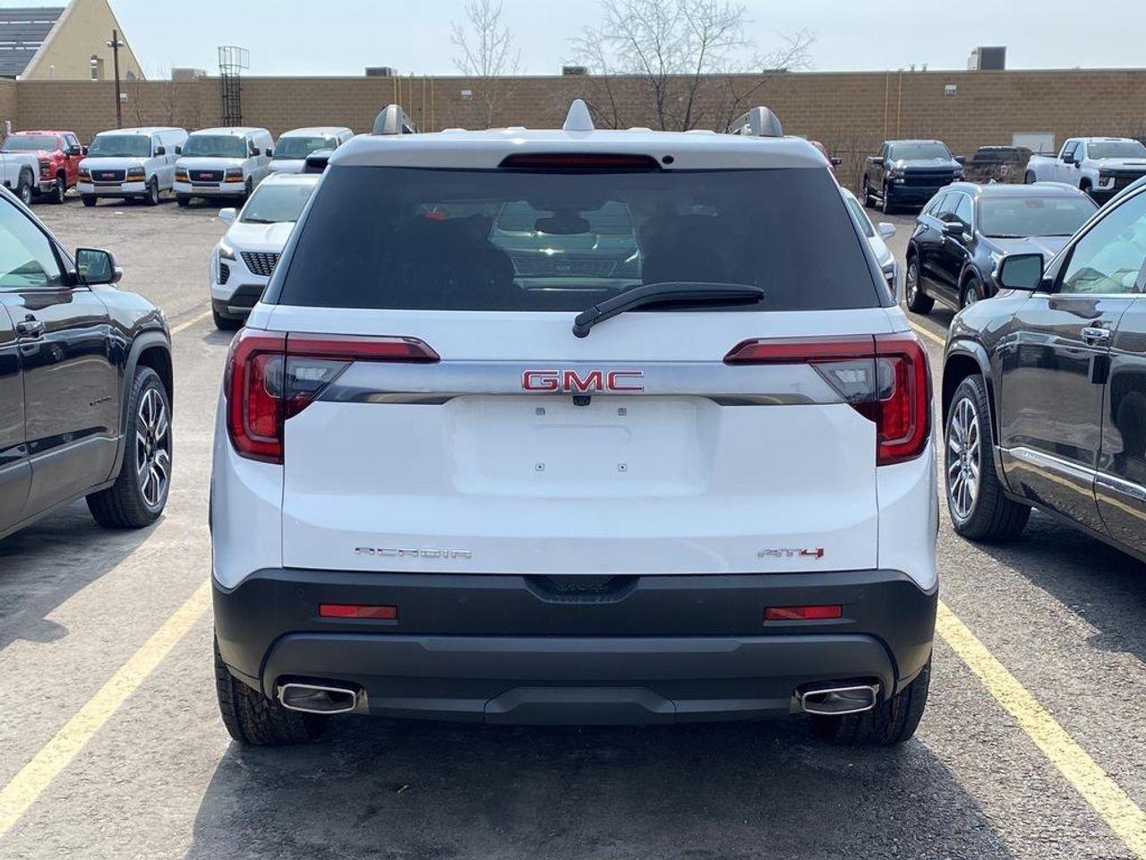2021 GMC Acadia AT4-4