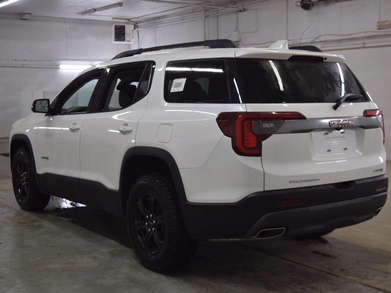 2021 GMC Acadia AT4-4