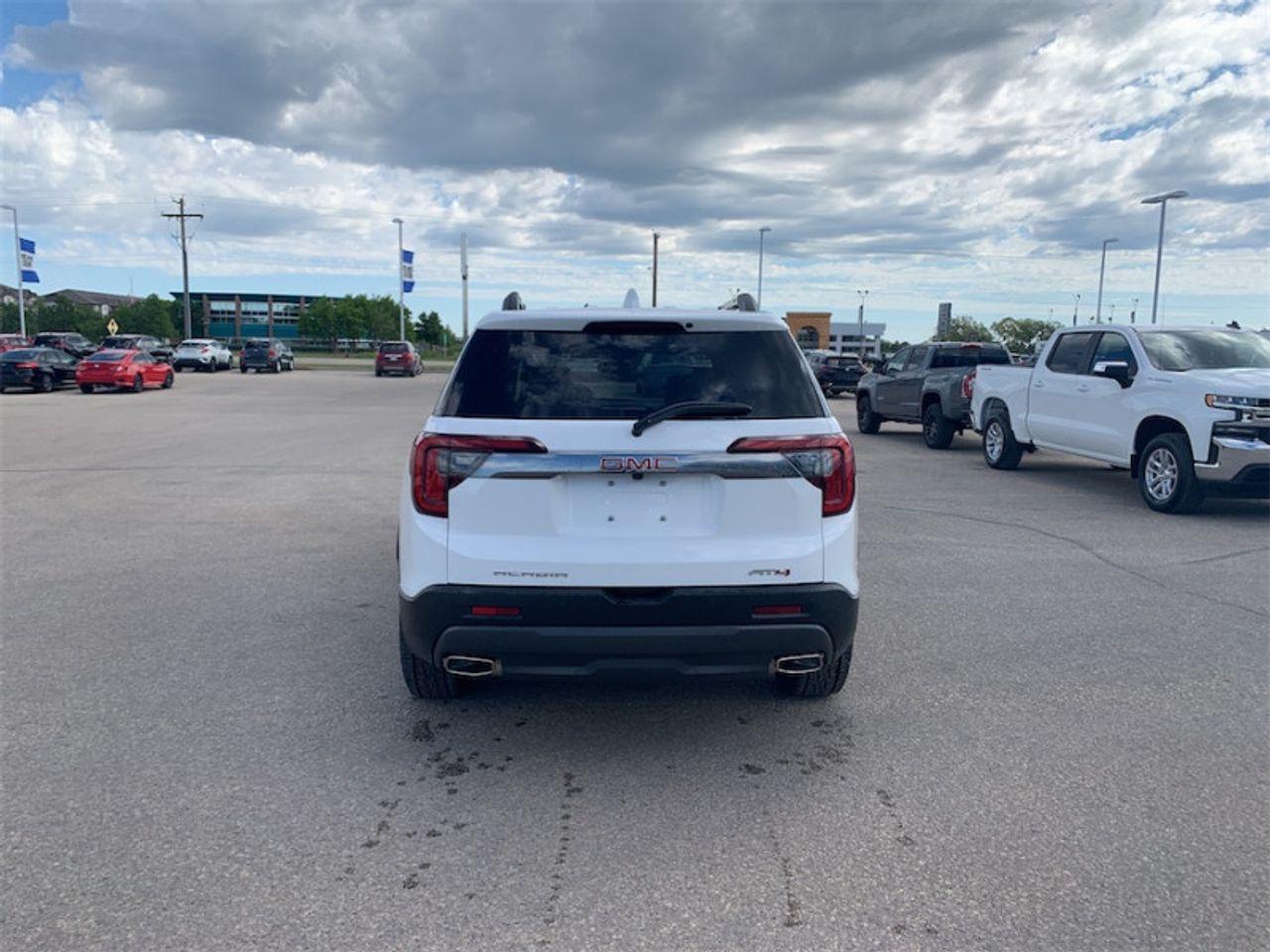 2021 GMC Acadia AT4-3