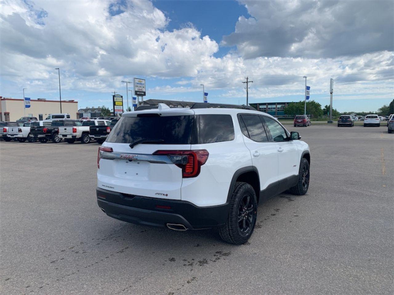 2021 GMC Acadia AT4-4